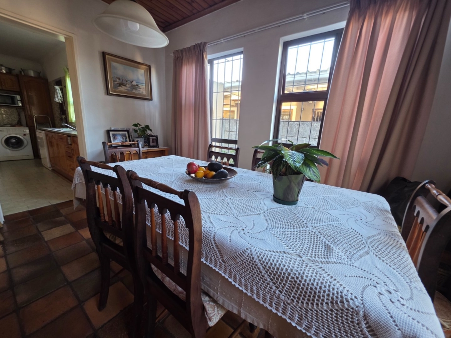 4 Bedroom Property for Sale in Firgrove Western Cape